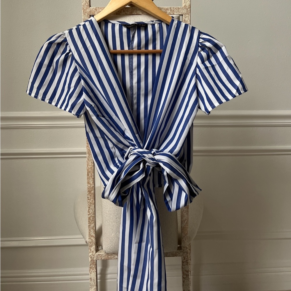 Blue White Striped Crop Top Blouse size M